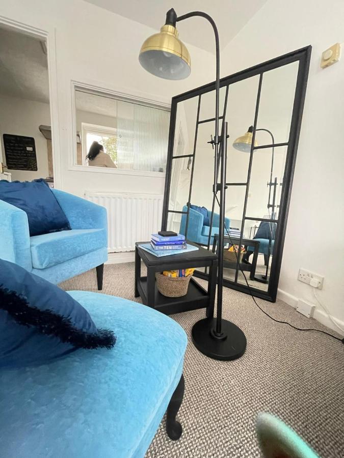 Lovely 1 Bed Home Near Hospital, With Parking & Garden Work Contractor Leisure, Sapphire เคมบริดจ์ ภายนอก รูปภาพ